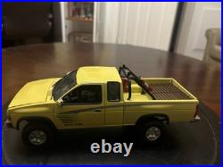 1/20 Built AMT Nissan Hardbody 4WD SE Pickup