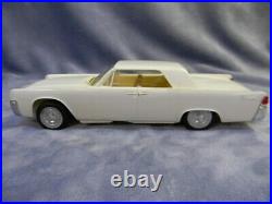1/24 1961 Amt Original Issue Lincoln Continental White Annual Model Kit Built
