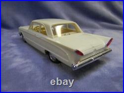 1/24 1961 Amt Original Issue Mercury Comet Sedan White Annual Model Kit Built