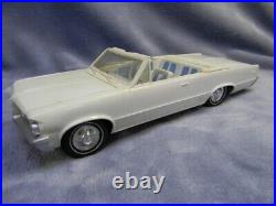 1/24 1964 Amt Original Issue Pontiac Lemans Convertible Annual Model Built