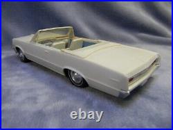 1/24 1964 Amt Original Issue Pontiac Lemans Convertible Annual Model Built