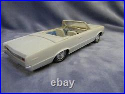 1/24 1964 Amt Original Issue Pontiac Lemans Convertible Annual Model Built
