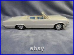 1/24 1964 Amt Original Issue Pontiac Lemans Convertible Annual Model Built