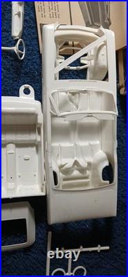 1/25 AMT 6156 1966 Ford Mustang Convertible Hardtop VHTF 3 in 1 George Barris