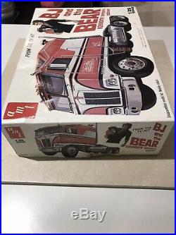1/25 AMT BJ And The Bear, 1980 Model Truck Kit
