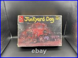 1/25 AMT Junkyard Dog 1967 Mack Truck Kit #6653 1986 Issue Builder Special
