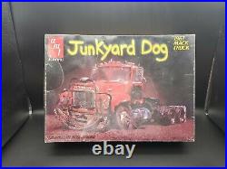 1/25 AMT Junkyard Dog 1967 Mack Truck Kit #6653 1986 Issue S/I