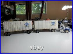 1/25 AMT Mack R600 OverNite Pup Trailers Convertor Dolly Nice Built Weathered