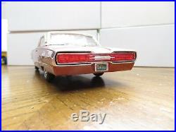 1/25 Amt 1966 Ford Thunderbird Hardtop Pro Built Model Ember Glow & White