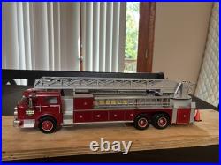 1/25 Built AMT American Lafrance Custom Ladder Build