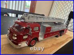 1/25 Built AMT American Lafrance Custom Ladder Build