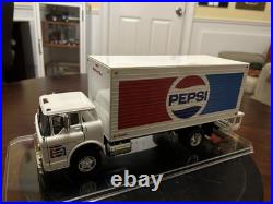 1/25 Built AMT Ford C600 Pepsi Delivery Truck