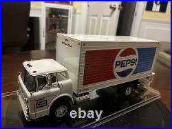 1/25 Built AMT Ford C600 Pepsi Delivery Truck
