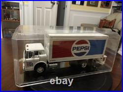 1/25 Built AMT Ford C600 Pepsi Delivery Truck