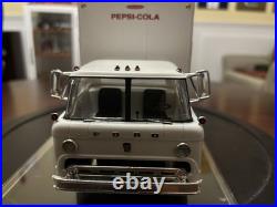 1/25 Built AMT Ford C600 Pepsi Delivery Truck