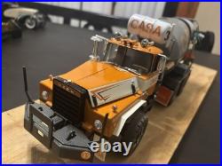 1/25 Built Mack DM800 Cement Mixer