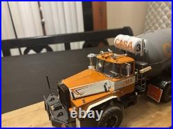 1/25 Built Mack DM800 Cement Mixer