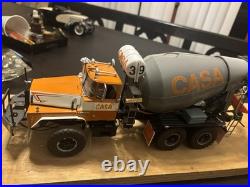 1/25 Built Mack DM800 Cement Mixer