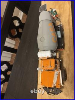 1/25 Built Mack DM800 Cement Mixer