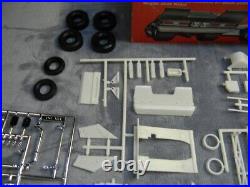 1/25 Scale Amt 1976 Ford Pinto/mercury Bobcat 2-in-1 Funny Car White Model Kit