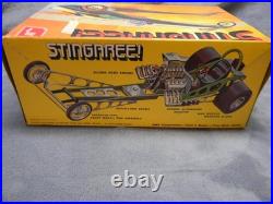1/25 Scale Amt Original Vintage Stingaree White Dragster Model Kit #t198-mib