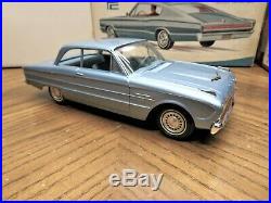 1/25 Vintage Amt 1962 Ford Falcon Caspian Blue Clean Dealer Promo