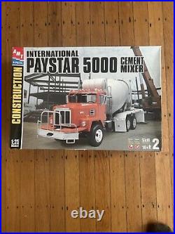 1/25 scale semi truck model kits