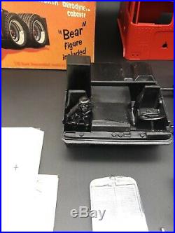 1/32 AMT BJ And The Bear Kit #5025 1980 Issue with extras from re-issue kit