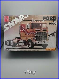 1/32 AMT Matchbox PK-6805 Ford CL-9000 Snap-fit 1982 issue F/S