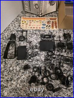 27 T-Ford 1927 Model T & XR-6 1/25 Model Kit AMT Vintage MIB NEW Unbuilt