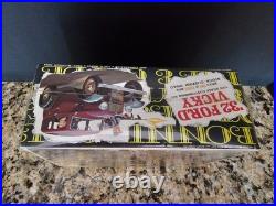 32 Ford Vicky Bonnie & Clyde 1/25 AMT T220-200 Model Kit MIB NEW