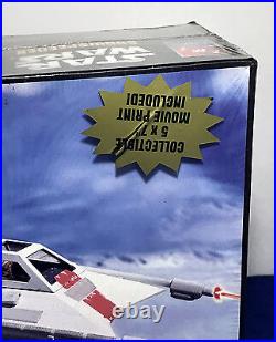 3 New STAR WARS AMT MODEL KITS Snowspeeder X-WING FIGHTER AT-ST Walker ERTL 2005