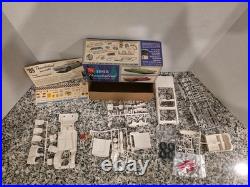 65 Thunderbird Convertible 1965 1/25 Model Kit AMT Vintage MIB NEW Unbuilt