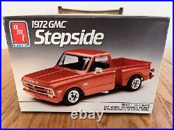 72GMC Step-Side P/U Truck Model Kit 1/25, By AMT