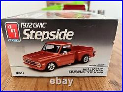 72GMC Step-Side P/U Truck Model Kit 1/25, By AMT