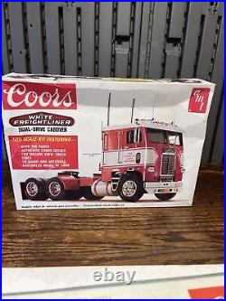 AMT5105 And 5203 Coors White Freightliner Dual-Drive Tractor Truck 1970's Parts