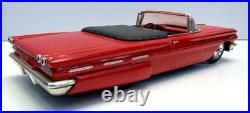 AMT 125 1960 Pontiac Bonneville Convertible Vintage John Klaver ProBuilt Model