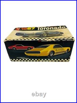 AMT 125 1967 Oldsmobile Toronado Hardtop Customizing Model Kit 6937-200 Vintage