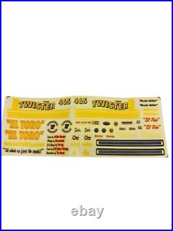 AMT 125 1967 Oldsmobile Toronado Hardtop Customizing Model Kit 6937-200 Vintage