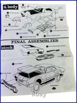AMT 125 1967 Oldsmobile Toronado Hardtop Customizing Model Kit 6937-200 Vintage