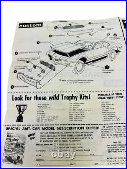 AMT 125 1967 Oldsmobile Toronado Hardtop Customizing Model Kit 6937-200 Vintage