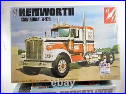 AMT 125 Kenworth W-925 / Freightliner SD/DD Sealed Plastic Model Kits