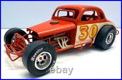 AMT 125 Scale 1937 Chevrolet Early Modified Dirt Track Klaver Pro-Built Model
