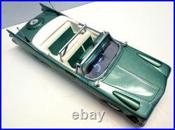 AMT 125 Scale 1961 Chrysler Imperial Indy 500 Pace Car Klaver Pro-Built Model
