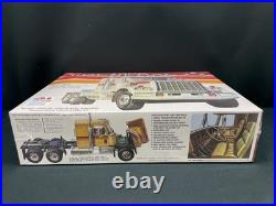 AMT 1272 1/25 1976 GMC General Semi Truck Model Kit Plastic Model