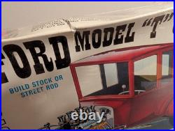 AMT 1925 Ford Model T Coupe Street Rods Model Kit 1970s Factory Sealed