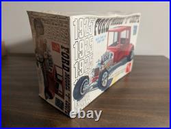 AMT 1925 Ford Model T Coupe Street Rods Model Kit 1970s Factory Sealed