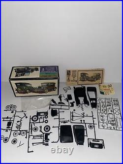 AMT 1927 Ford Touring T 1/25 Scale As pictured