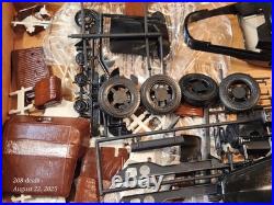 AMT 1937 Cord 812 S/C Classic Masterpiece 112 scale model