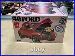 AMT 1940 Ford Coupe Street Rods 1/25 Scale Model Kit Preowned see photos